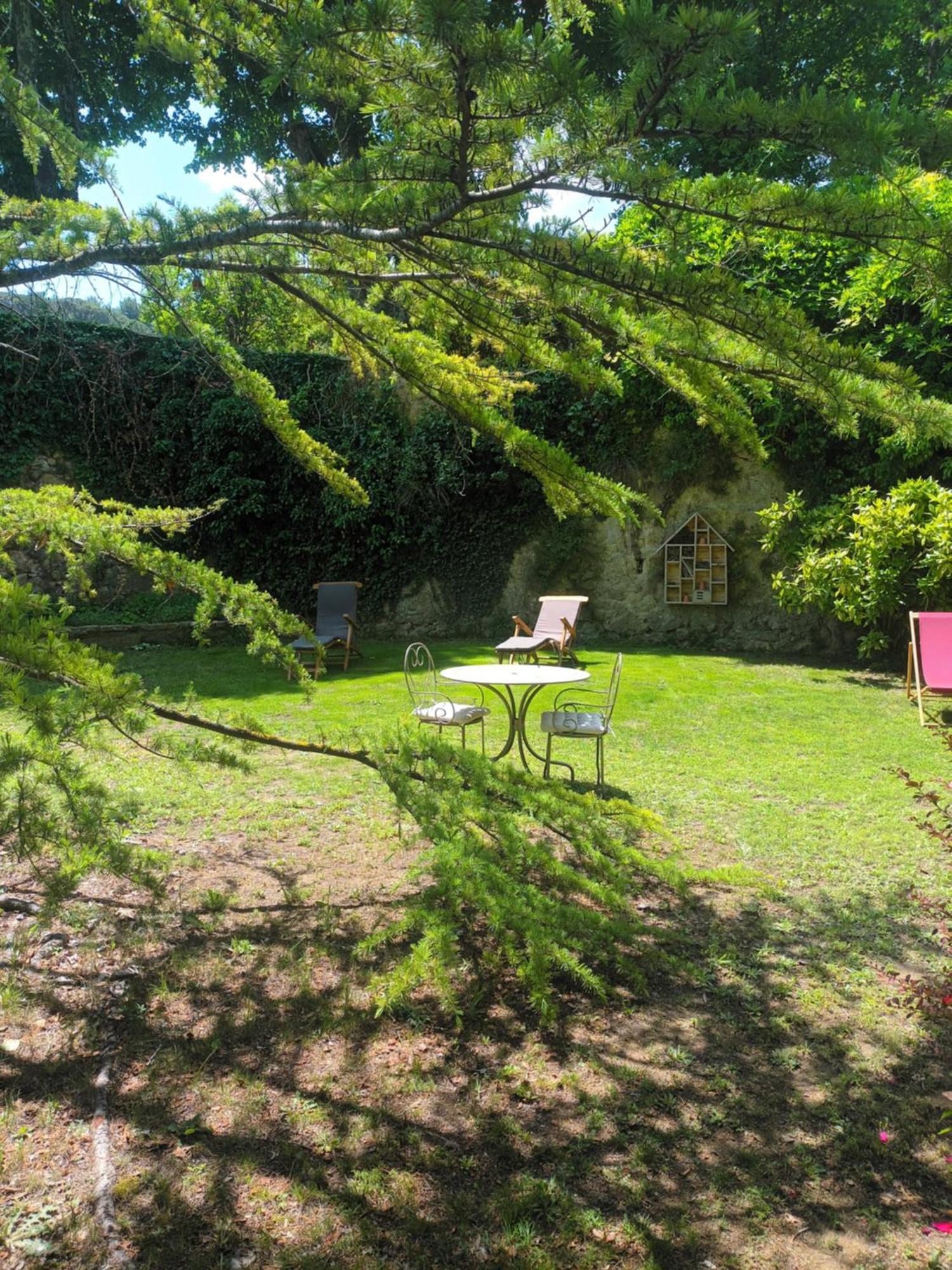 Bed and Breakfast Le Vieux Moulin De Jouques Экстерьер фото