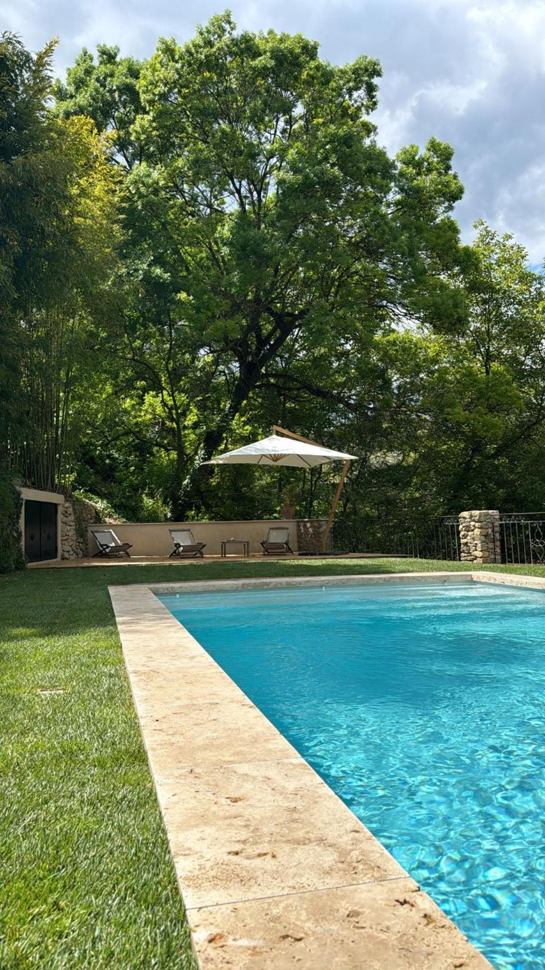 Bed and Breakfast Le Vieux Moulin De Jouques Экстерьер фото