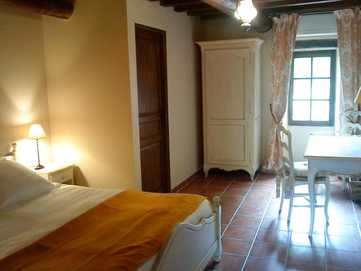 Bed and Breakfast Le Vieux Moulin De Jouques Экстерьер фото